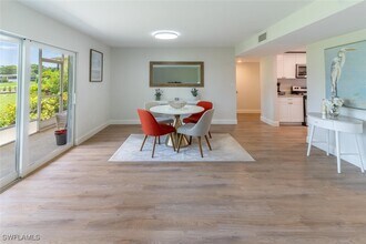 96 Glades Blvd in Naples, FL - Building Photo - Building Photo