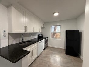 919 2nd St, Unit 2 in West Palm Beach, FL - Foto de edificio - Building Photo