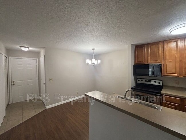 5992 Westgate Dr in Orlando, FL - Building Photo - Building Photo