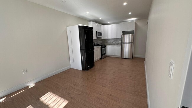 63 Highland Pl