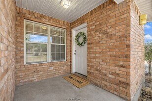 2419 Brittain Ct in College Station, TX - Building Photo