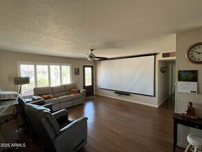 8123 E Mitchell Dr in Scottsdale, AZ - Building Photo - Building Photo