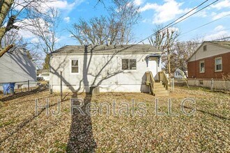 1175 St Matthew Dr in Florissant, MO - Building Photo - Building Photo