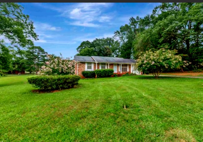 203 Fleming Dr in Anderson, SC - Building Photo - Building Photo