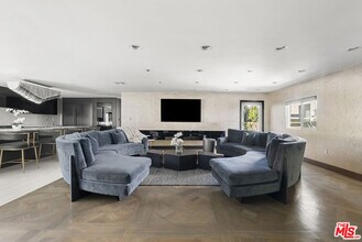 459 Croft Ave in Los Angeles, CA - Building Photo - Building Photo