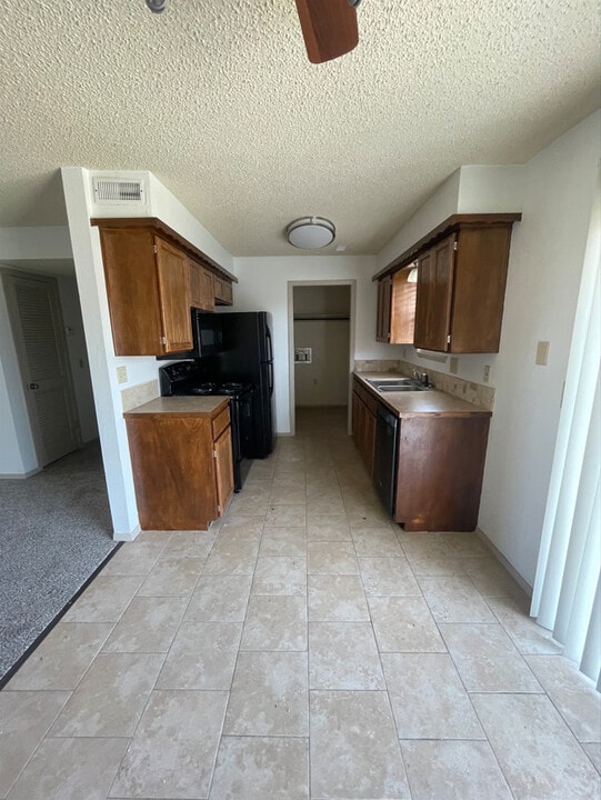 Golf Park in Wichita, KS - Building Photo