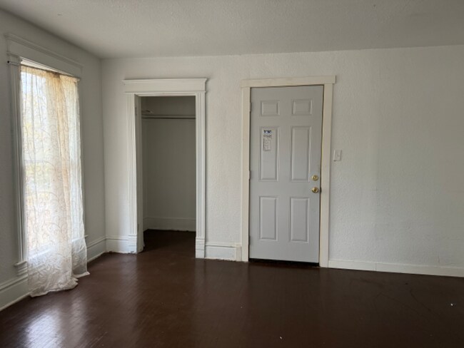 811 W Main St in Sac City, IA - Building Photo - Building Photo
