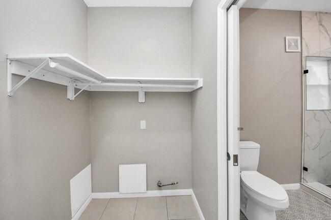 property at 1302 Raintree Cir