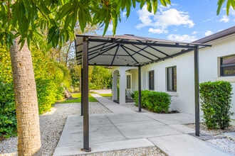 4400 Vanda Dr in Bonita Springs, FL - Building Photo - Building Photo