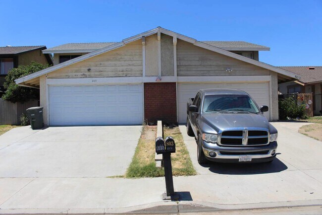805 Quail Dr in Lake Elsinore, CA - Building Photo - Building Photo