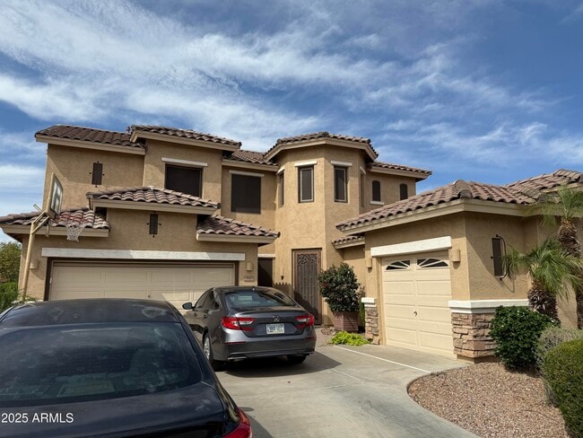 property at 92 W Hawk Way