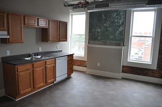 Magnolia Lofts in Spartanburg, SC - Foto de edificio - Interior Photo