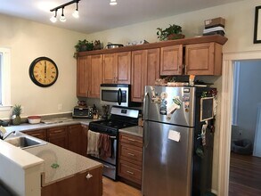 366 Broadway, Unit 1A in Somerville, MA - Building Photo - Building Photo