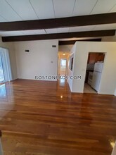 182 Central St-Unit -8 in Stoneham, MA - Building Photo - Building Photo