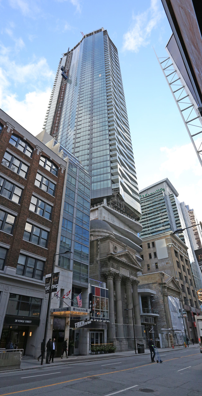 Massey Tower in Toronto, ON - Building Photo - Building Photo