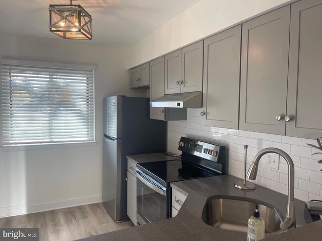 57 Ash Stoker Ln in Horsham, PA - Building Photo - Building Photo