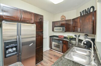 2299 Lone Star Dr, Unit 233 in Sugar Land, TX - Building Photo - Building Photo