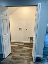 555 Franklin Ct, Unit B in Sunnyside, WA - Foto de edificio - Building Photo