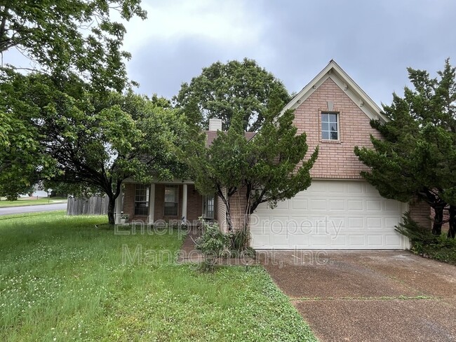 property at 8642 Pantherburn Cir N