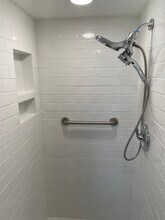 113 Hudson Ter, Unit Basement in Yonkers, NY - Building Photo - Building Photo