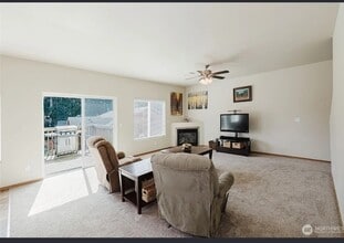 106 Goldenrod St in Port Orchard, WA - Building Photo - Building Photo