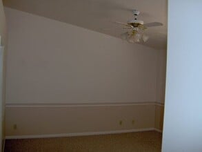 3182 Truman Dr in Santa Clara, UT - Foto de edificio - Building Photo