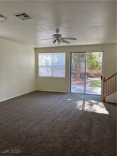 728 Thorton Beach St in Henderson, NV - Building Photo - Building Photo