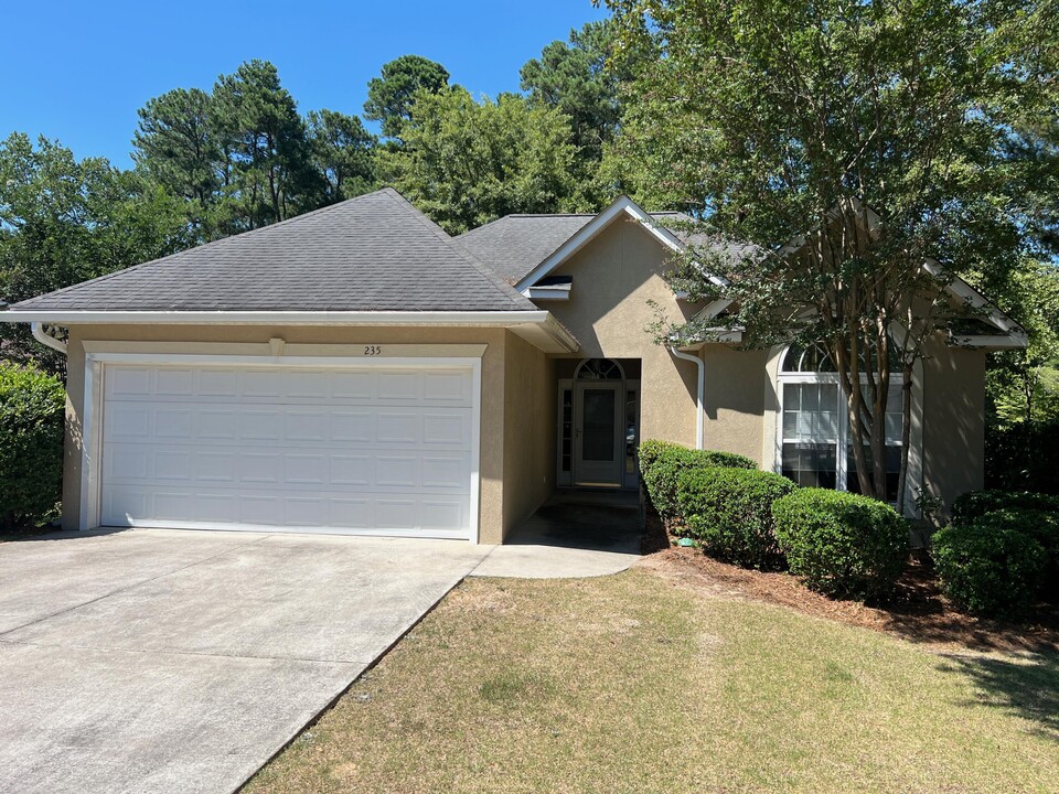 235 Boxwood Rd in Aiken, SC - Building Photo