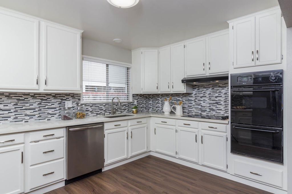3121 Alhambra Ave in Martinez, CA - Building Photo