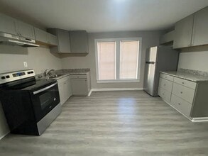 525 W Buena Vista Ave in North Augusta, SC - Building Photo - Building Photo