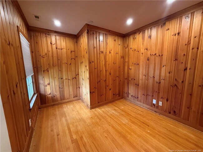 910 W Whitford St in Sanford, NC - Building Photo - Building Photo