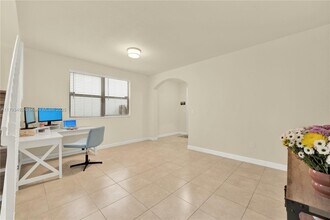22746 SW 92nd Pl in Cutler Bay, FL - Building Photo - Building Photo