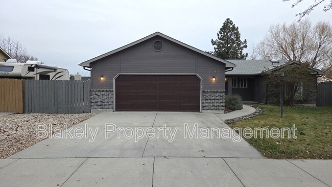 2263 E Clarene St in Meridian, ID - Building Photo - Building Photo