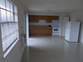 109 Upsilon St, Unit B in Belle Chasse, LA - Building Photo - Building Photo