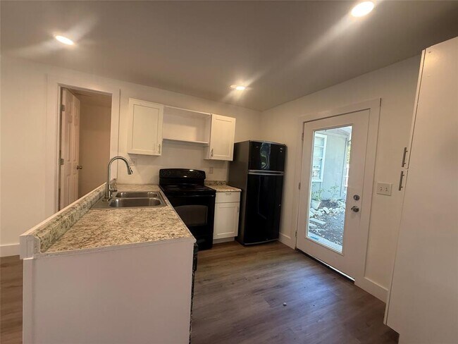 5901 Nancy Dr in Austin, TX - Building Photo - Building Photo