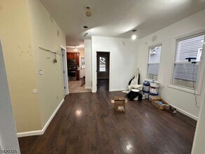 31 Yale Ave in Irvington, NJ - Building Photo - Building Photo