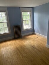 214 French St, Unit 3 in Bangor, ME - Building Photo - Building Photo