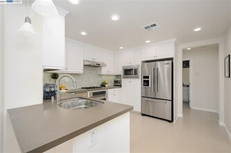 2811 Quarryhill Ave in Livermore, CA - Building Photo - Building Photo
