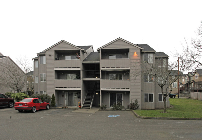 Shaw Terrace Apartments in Aloha, OR - Building Photo - Building Photo