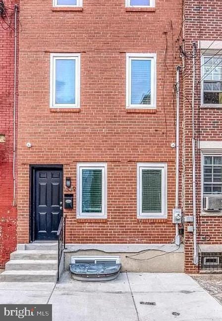 property at 1609 W Stiles St
