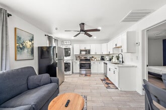 2228 W Georgia Ave in Phoenix, AZ - Building Photo - Building Photo