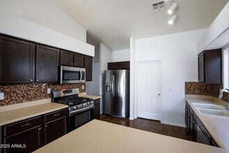 909 E Harwell Rd in Phoenix, AZ - Building Photo - Building Photo
