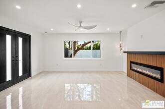 2435 Wayne Rd in Palm Springs, CA - Building Photo - Building Photo
