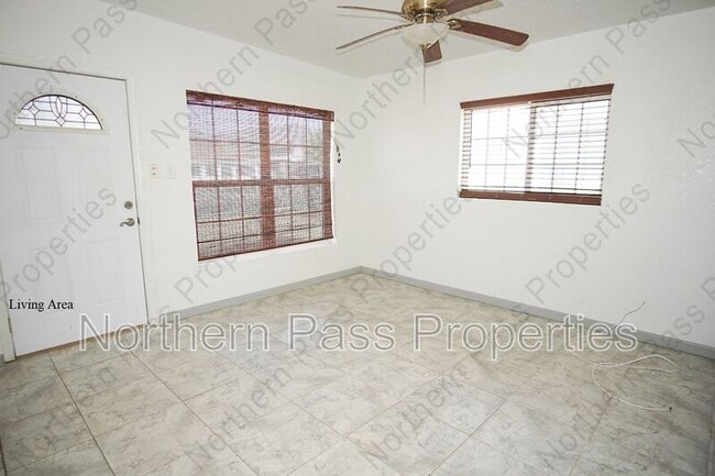 8300 Mt Everest Dr in El Paso, TX - Building Photo - Building Photo