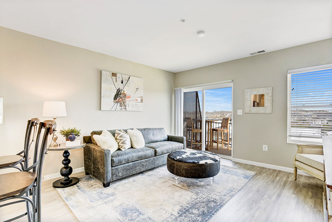 Artena Manassas in Manassas Park, VA - Building Photo - Interior Photo