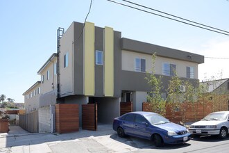 4234 Lockwood Ave in Los Angeles, CA - Foto de edificio - Building Photo