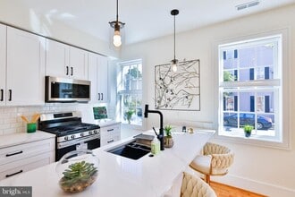 221 S Alfred St in Alexandria, VA - Building Photo - Building Photo