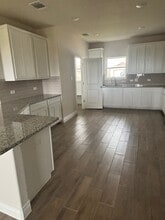 112 Troubador Ln in Poteet, TX - Building Photo - Building Photo