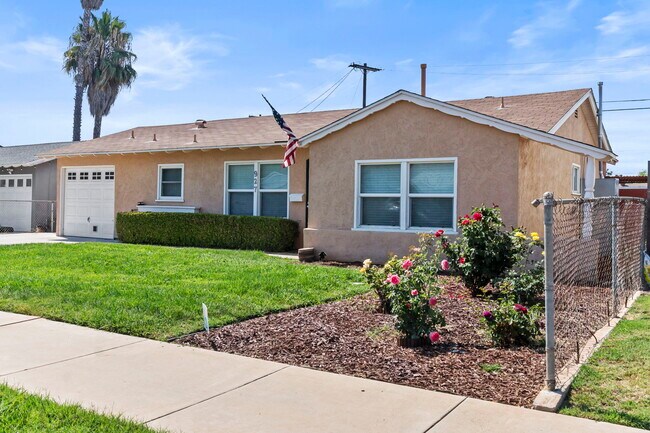 927 Spinel Ave in El Cajon, CA - Building Photo - Building Photo