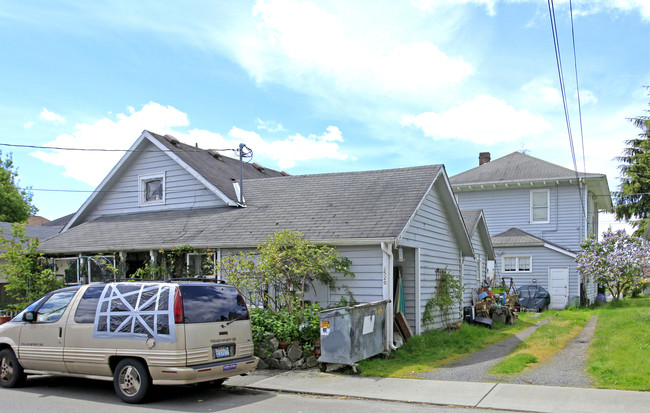 2519 Baker Ave in Everett, WA - Building Photo - Building Photo